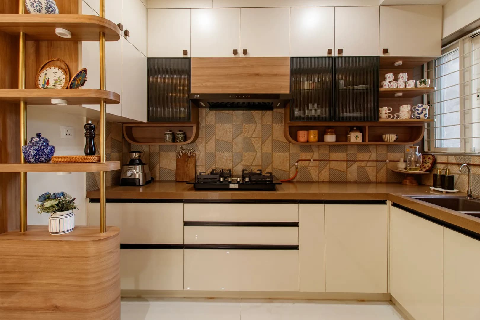 G-Shaped Kitchen